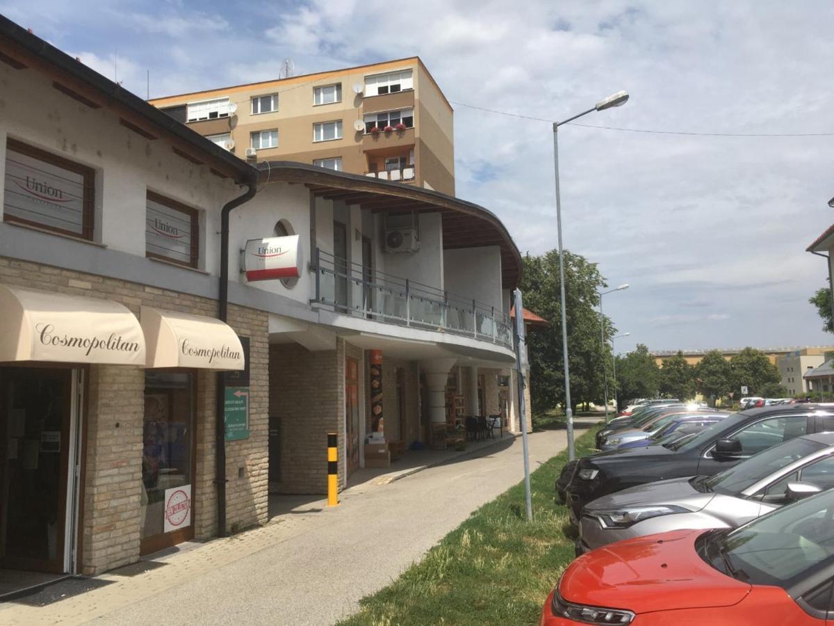 Kondé Apartments B Dunajská Streda Exterior foto